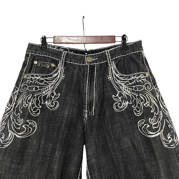 Vintage Urban Couture Victorious Baggy Embroidered Y2K Cross Black Denim Shorts - Picture 2 of 16